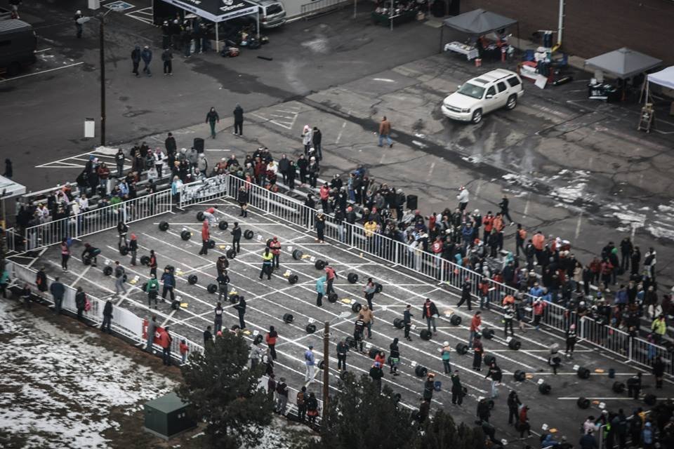 The 20-bar Deadlift Ladder at the 2013 Turkey Challenge.